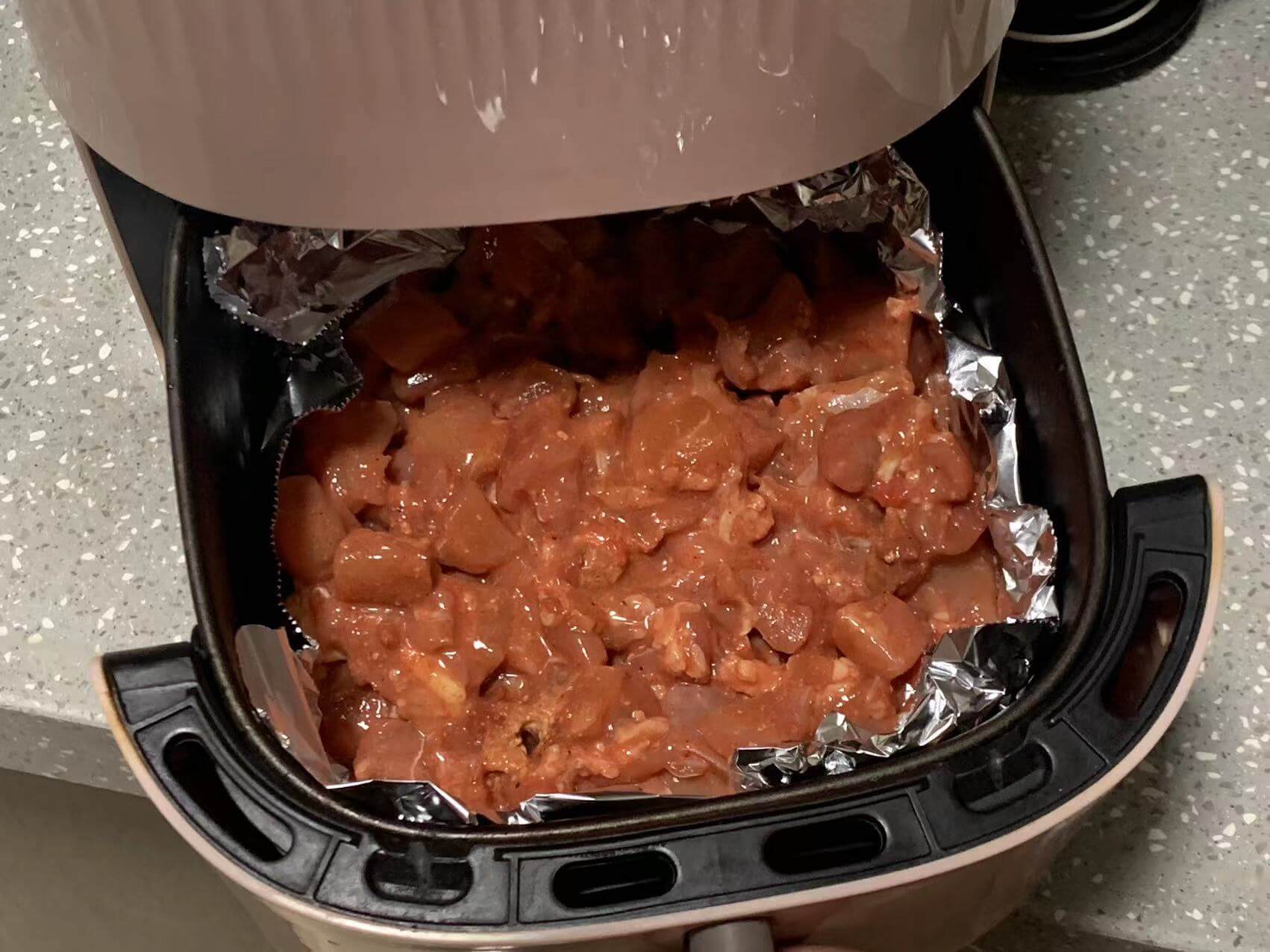 码好肉丁准备烤
