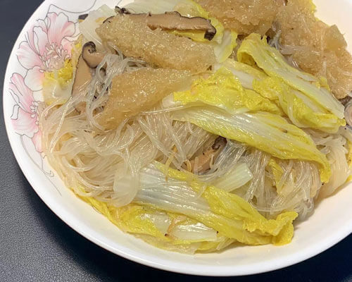 娃娃菜粉丝焖肉皮(15min)