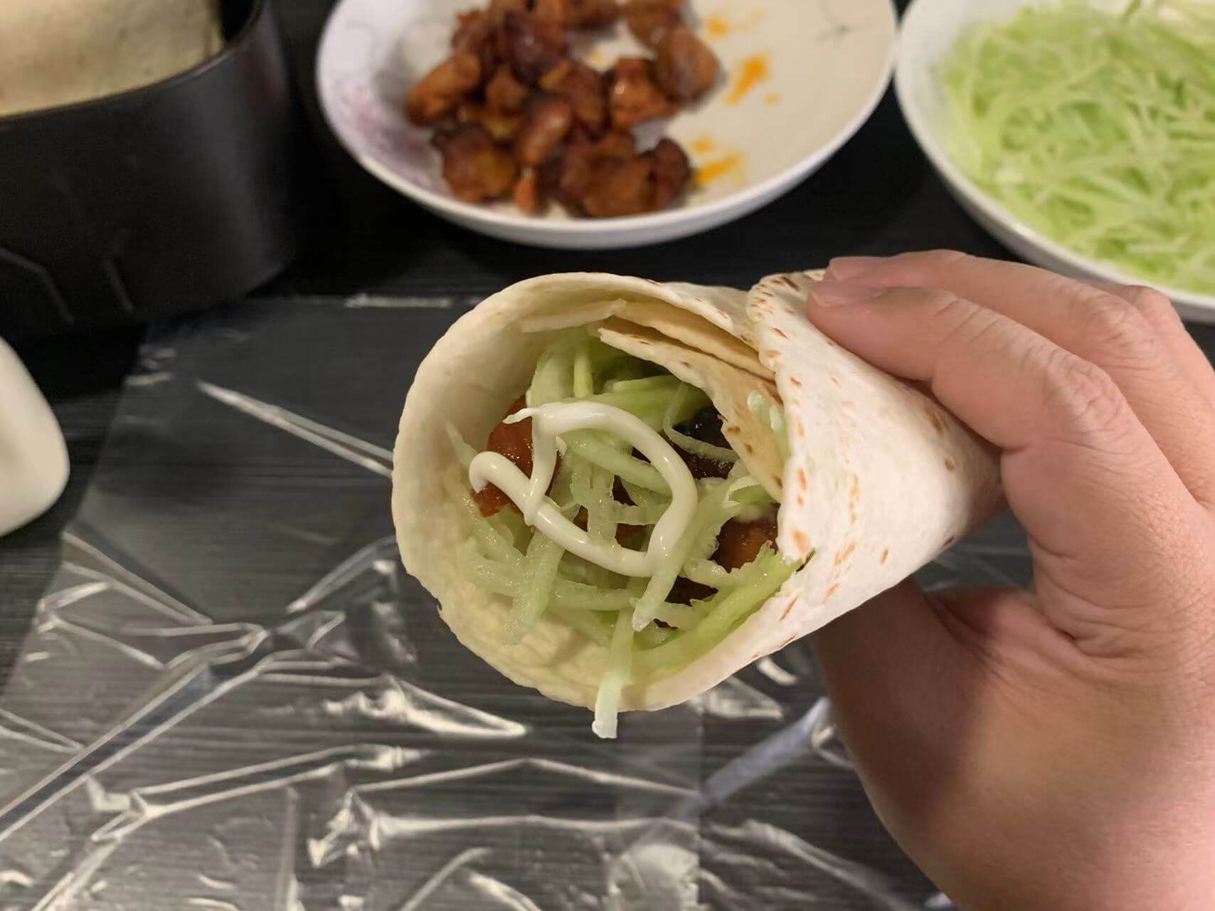 成品图:新奥尔良烤肉卷饼