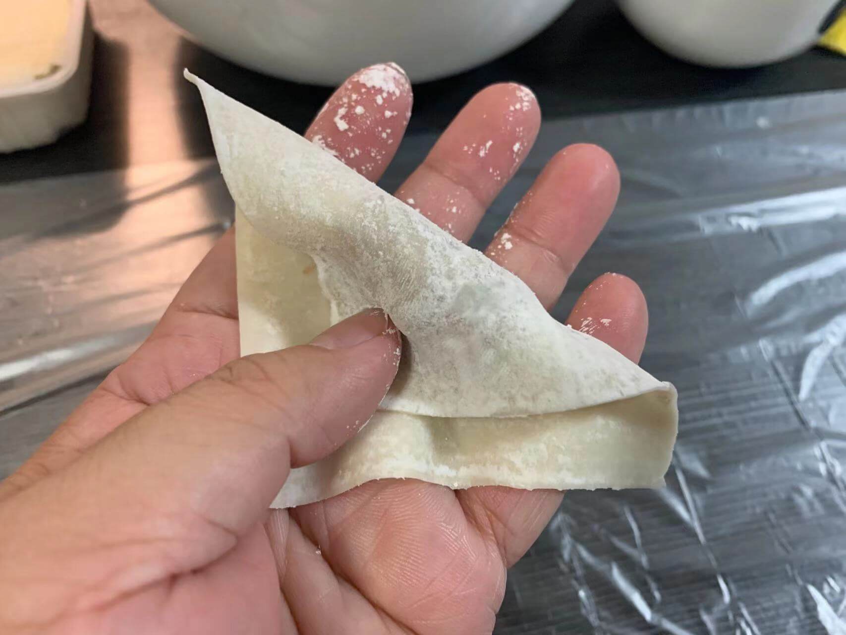拎起对角往自己这边盖过来