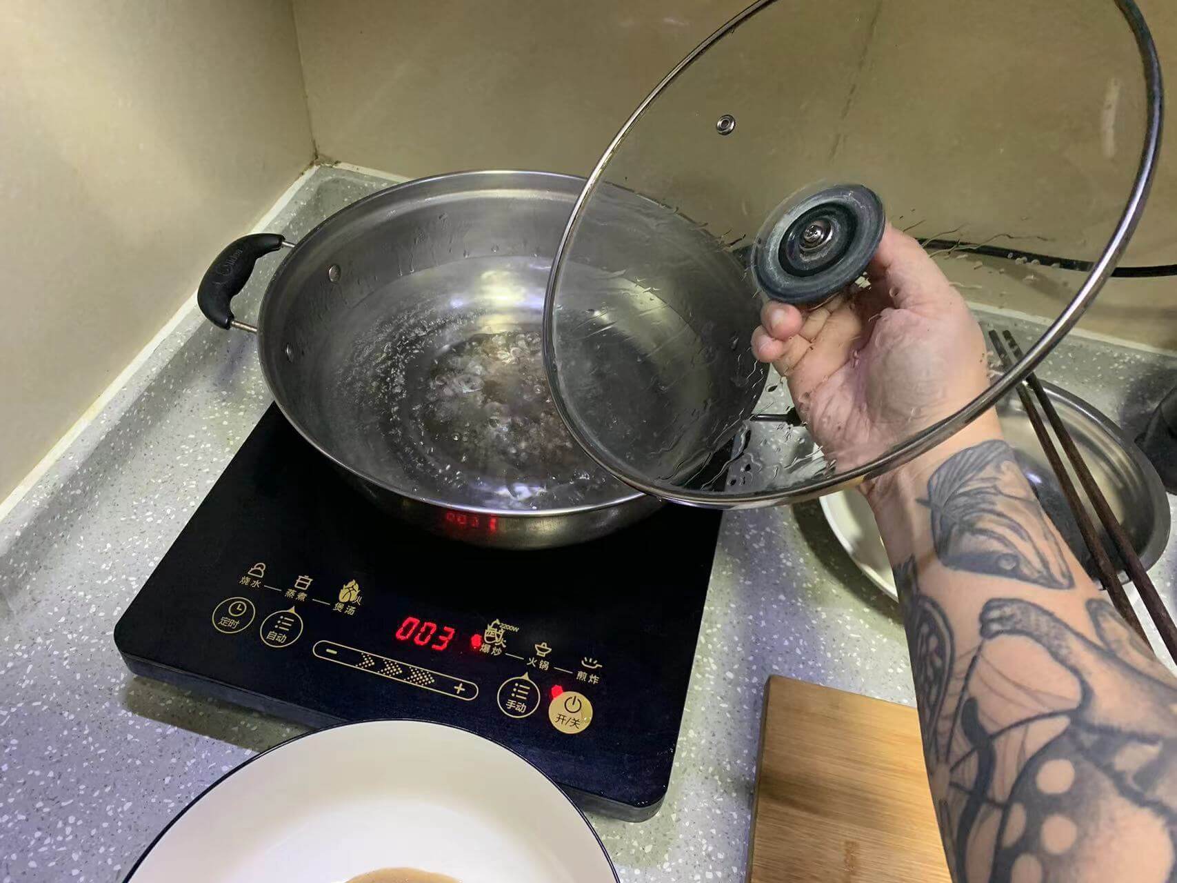 水完全开了才下肉片