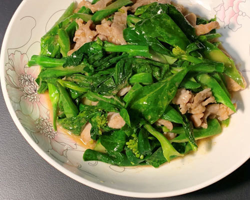 省钱菜谱:4块钱的沙茶炒芥兰(5min)