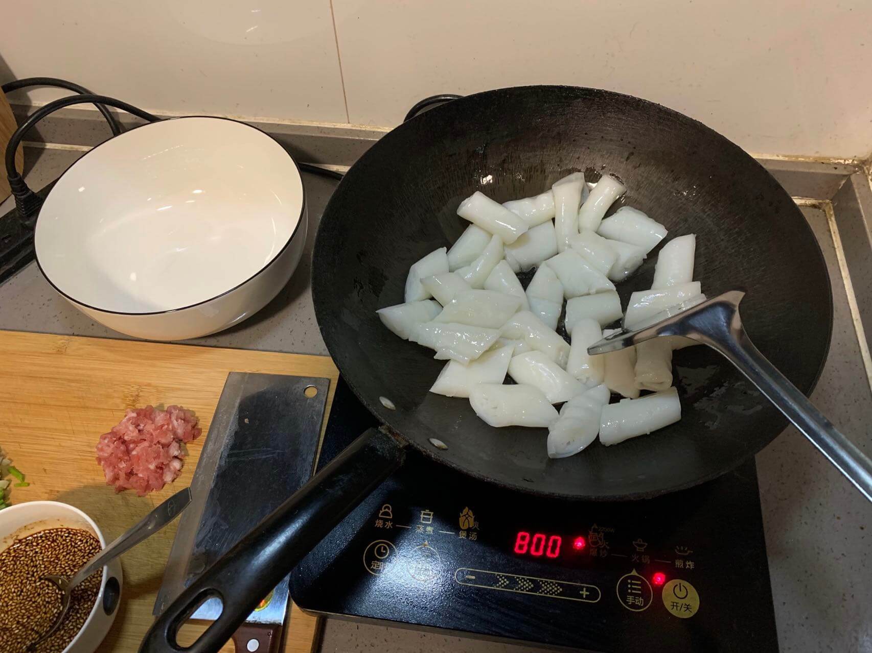 煎猪肠粉
