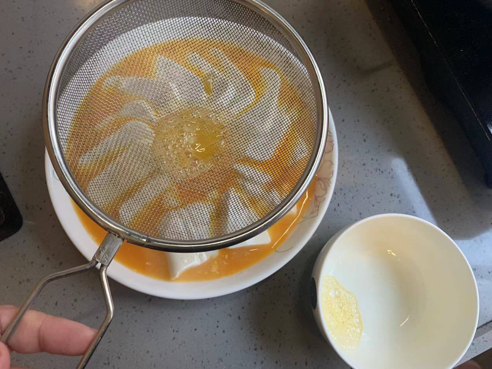过滤蛋液