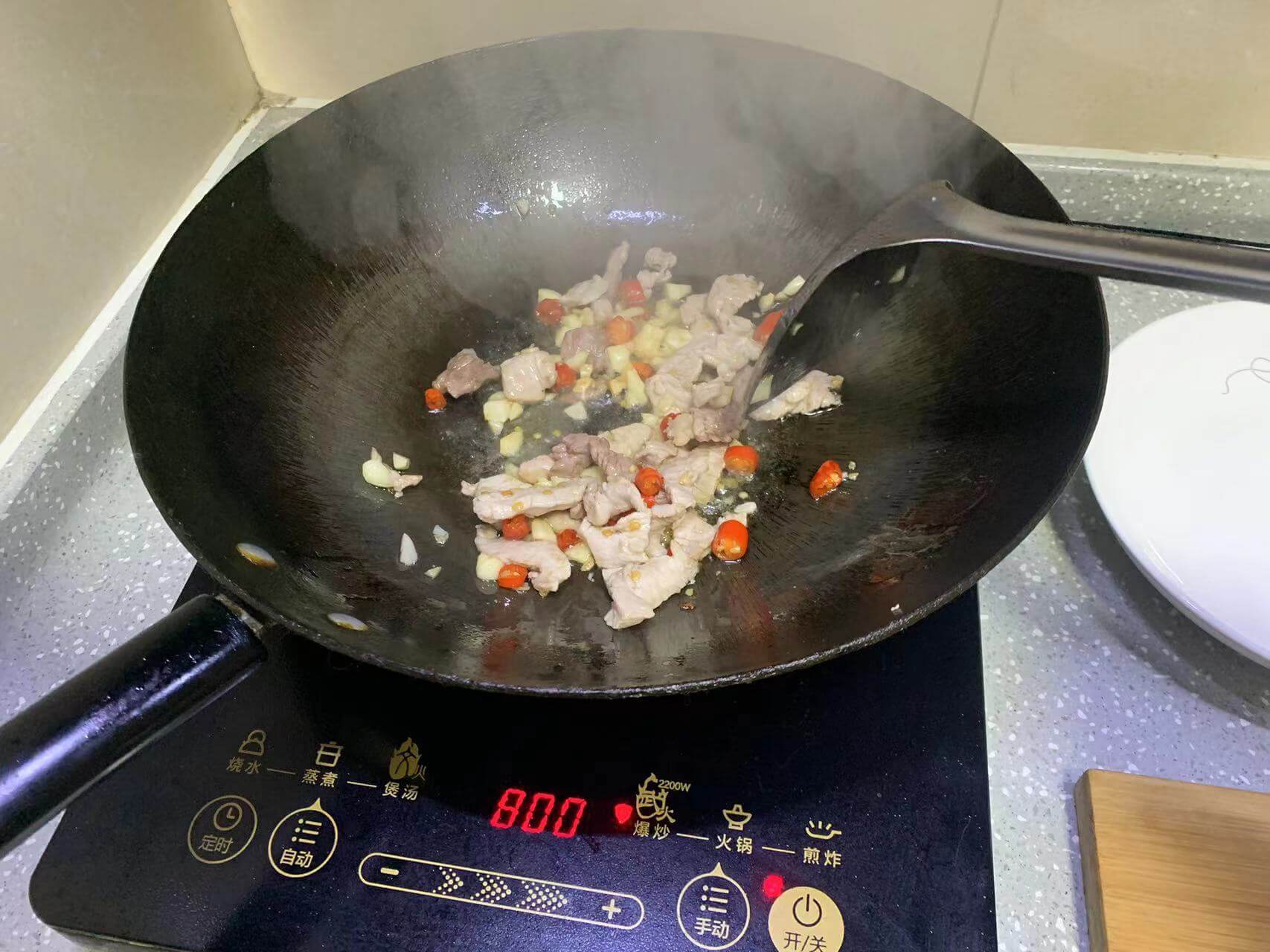 炒熟肉片
