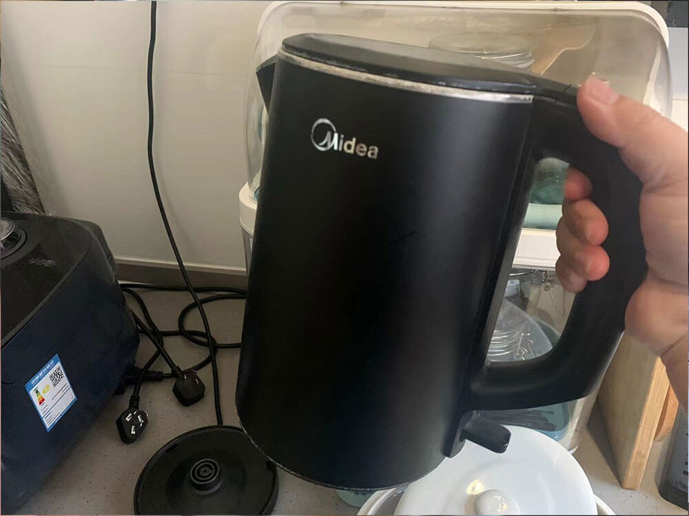 普通的电热壶就可以